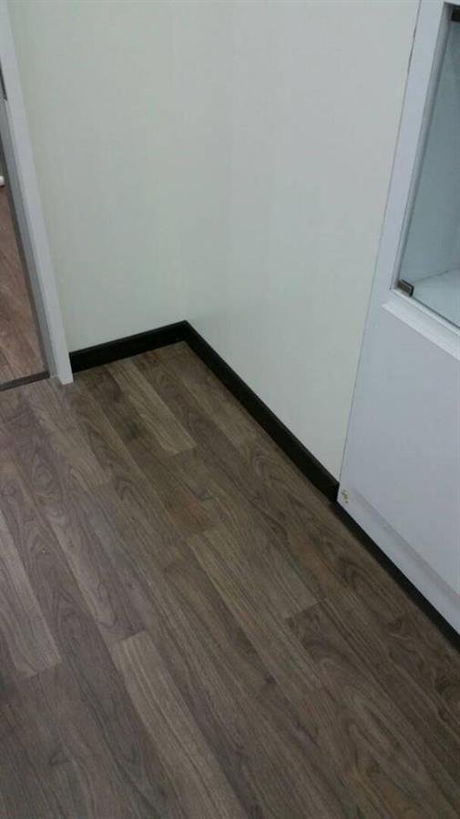 Laminate Flooring 8mm FC2083 Classic Walnut Viva