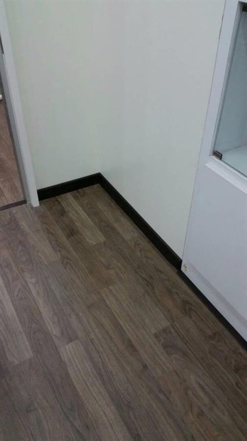 Laminate Flooring 8mm FC2083 Classic Walnut Viva