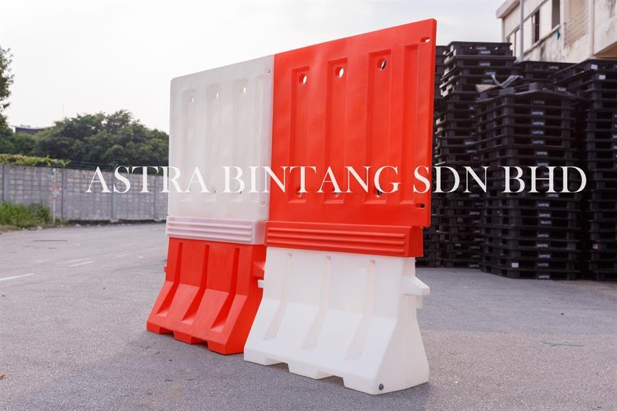ROAD BARRIER & ROAD BARRIER HOARDING