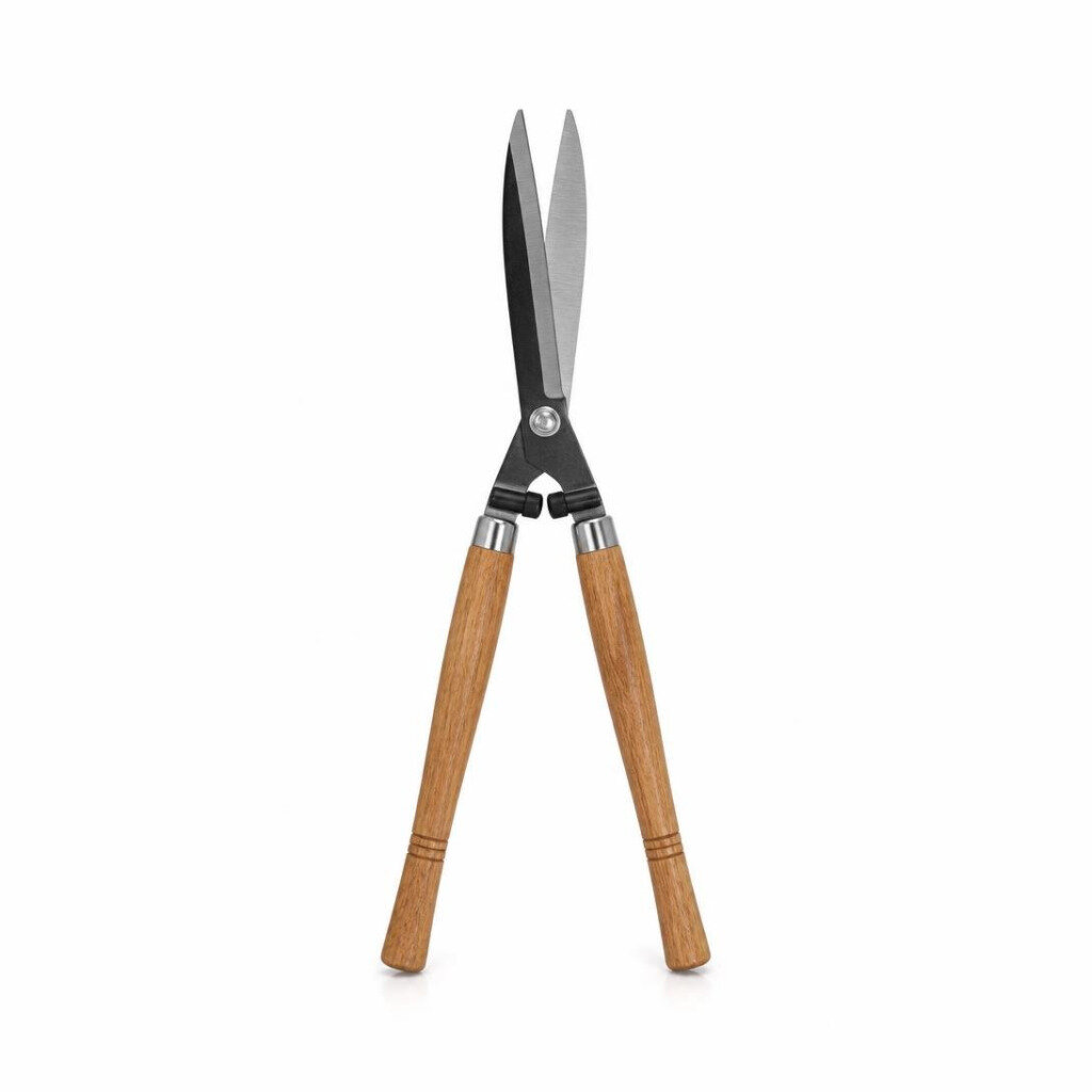 WOOD HANDLE GARDEN SHEAR