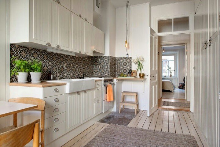 Ceramic tiles