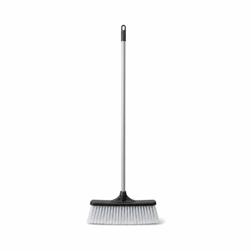 PCN 909-WS NYLON BROOM WITH HANDLE