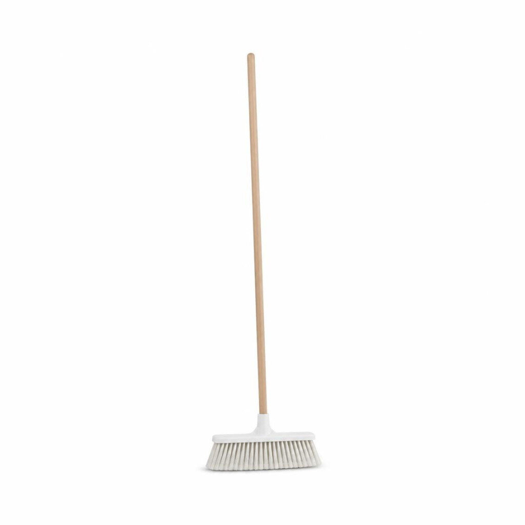 PCN 9338-WS NYLON BROOM WITH HANDLE