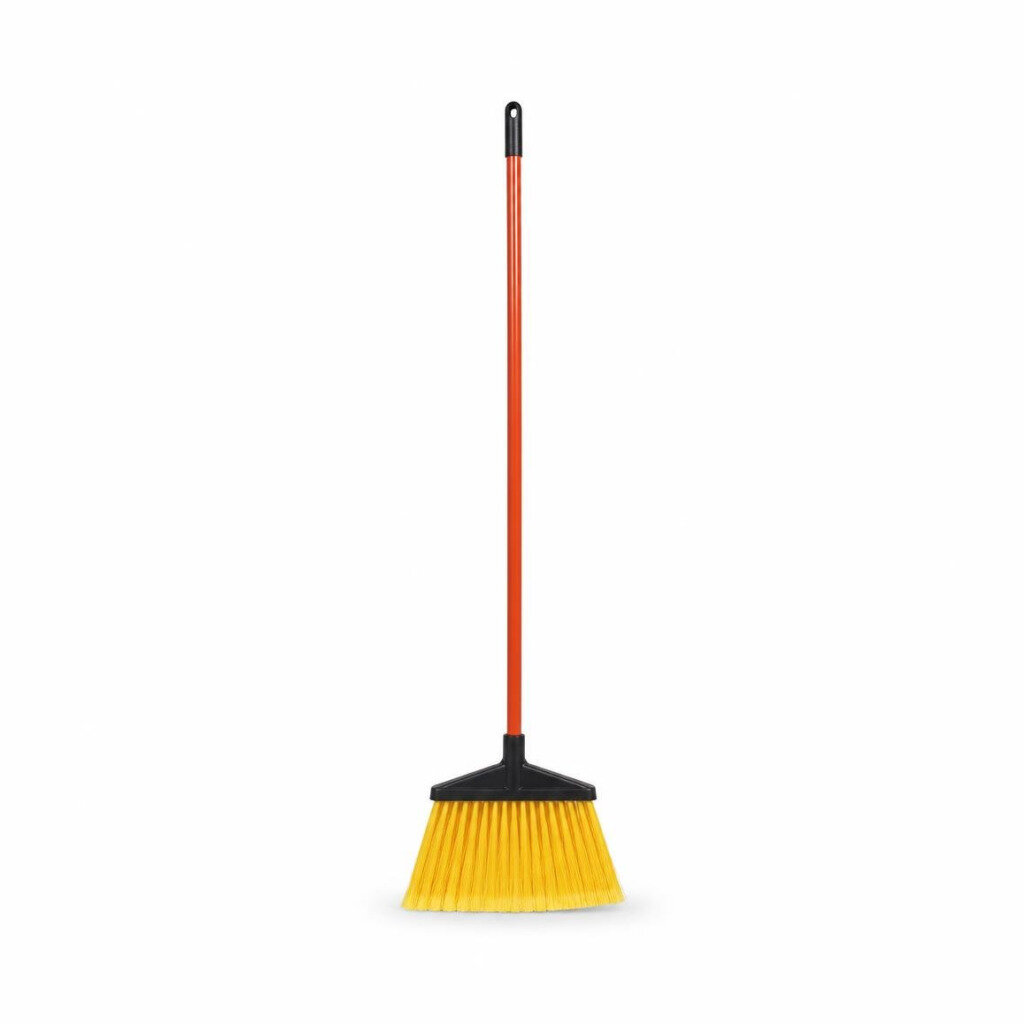 K&H 911 NYLON BROOM WITH HANDLE