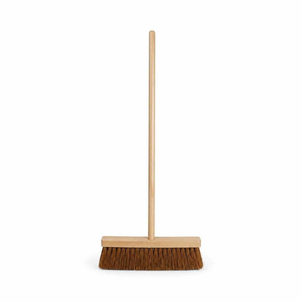 PCN 324W 24" COCO BRUSH WITH WOODEN HANDLE