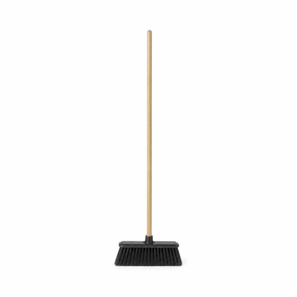 RAYACO 9420 H/D NYLON BROOM WITH HANDLE