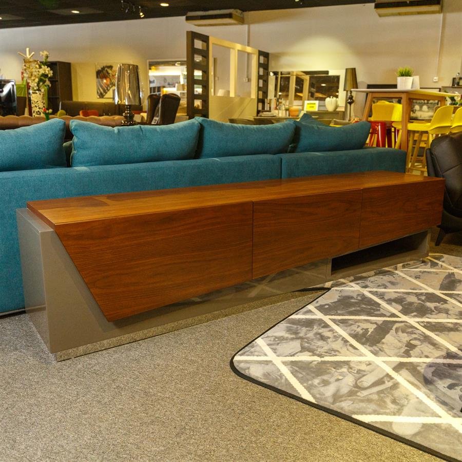 Modern 3 Door TV Cabinet ELK-3022-7' TV