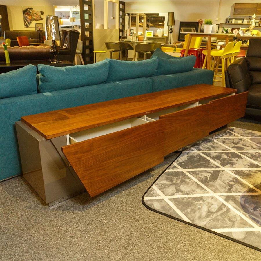 Modern 3 Door TV Cabinet ELK-3022-7' TV