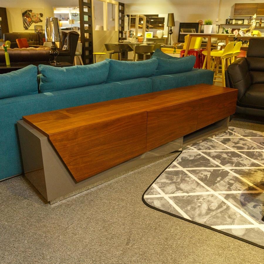 Modern 3 Door TV Cabinet ELK-3022-7' TV