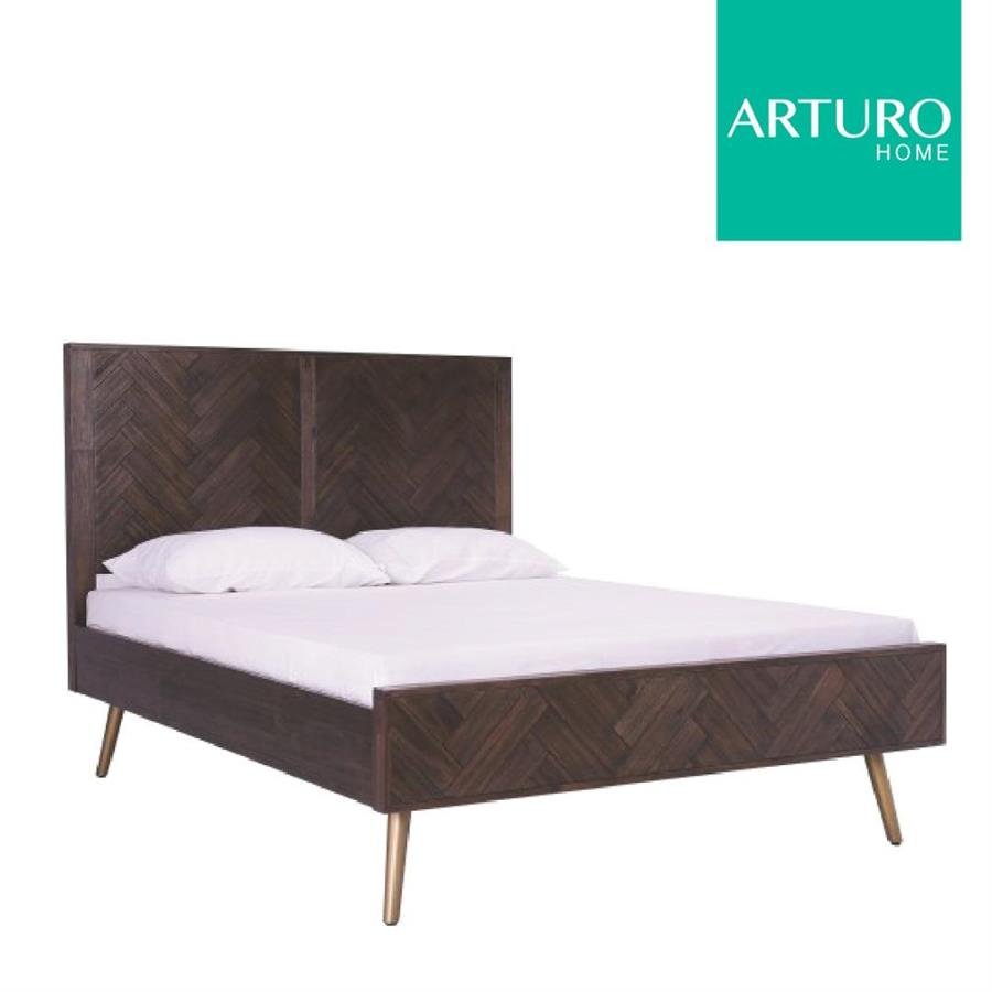 Arturo Pablo Bedframe