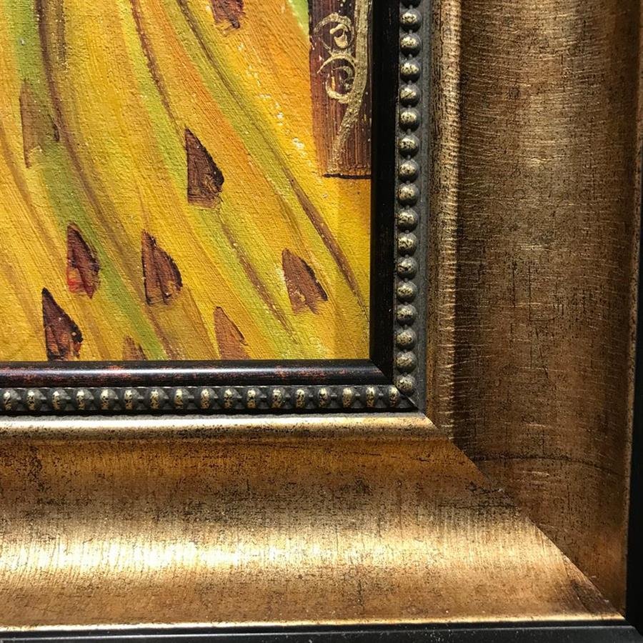 Arturo Oil Painting Golden Queen