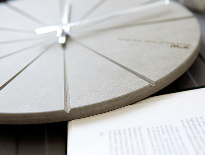 C 021 Simple Clock