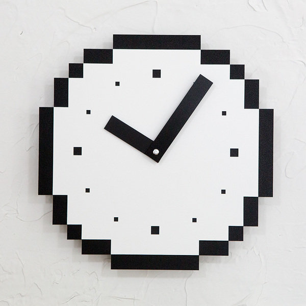 C 015 Funky Clock