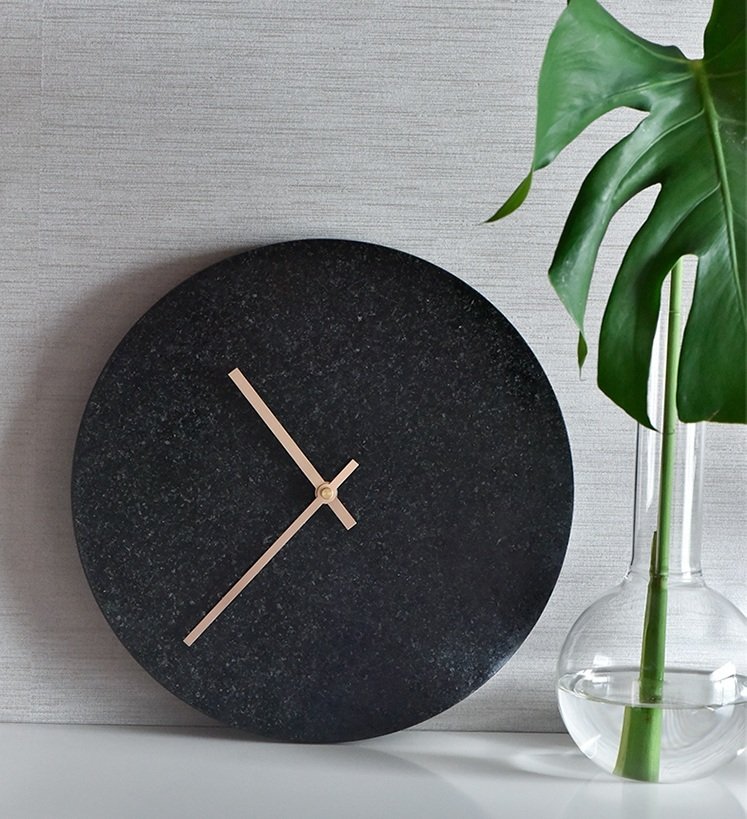 HA 001 Natural Black Marble Clock