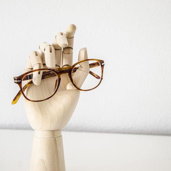 U 004 Adjustable Wooden Hand Display