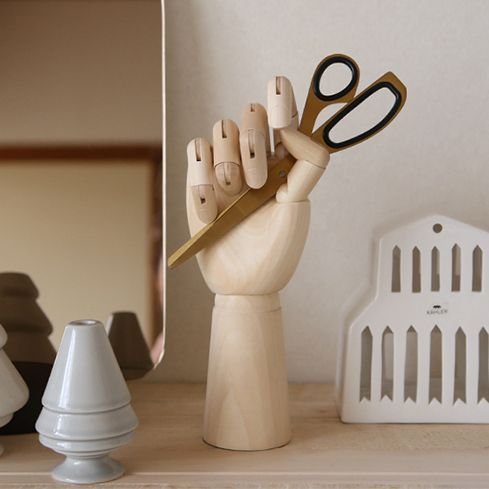 U 004 Adjustable Wooden Hand Display
