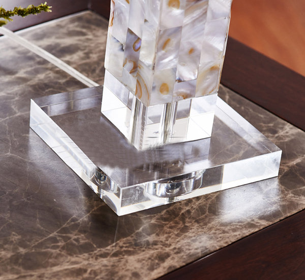 TL 072 Table Lamp