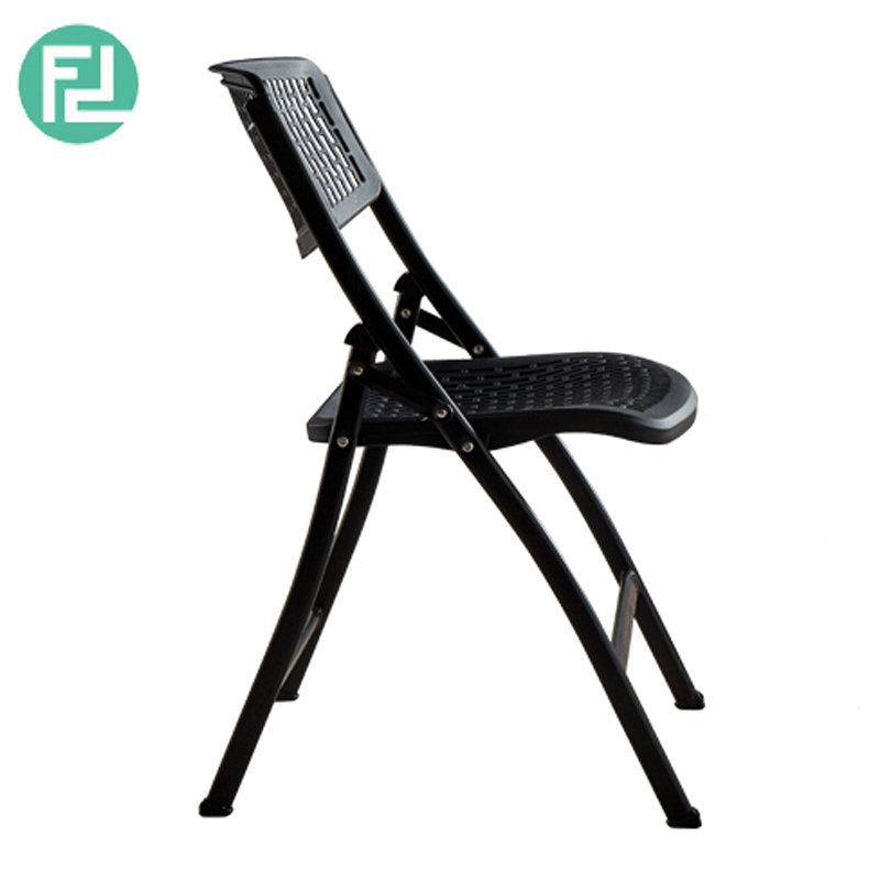 IRIS heavy duty metal folding chair- black/ white
