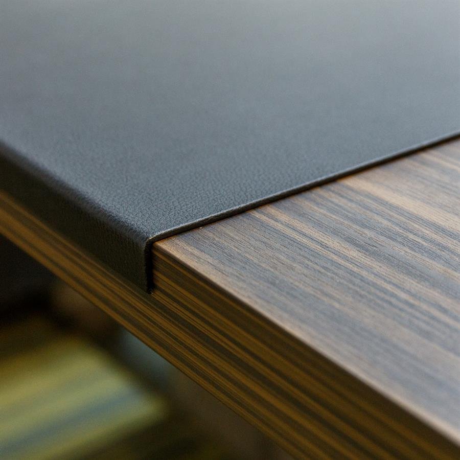 EXECUTIVE SERIES - VEER