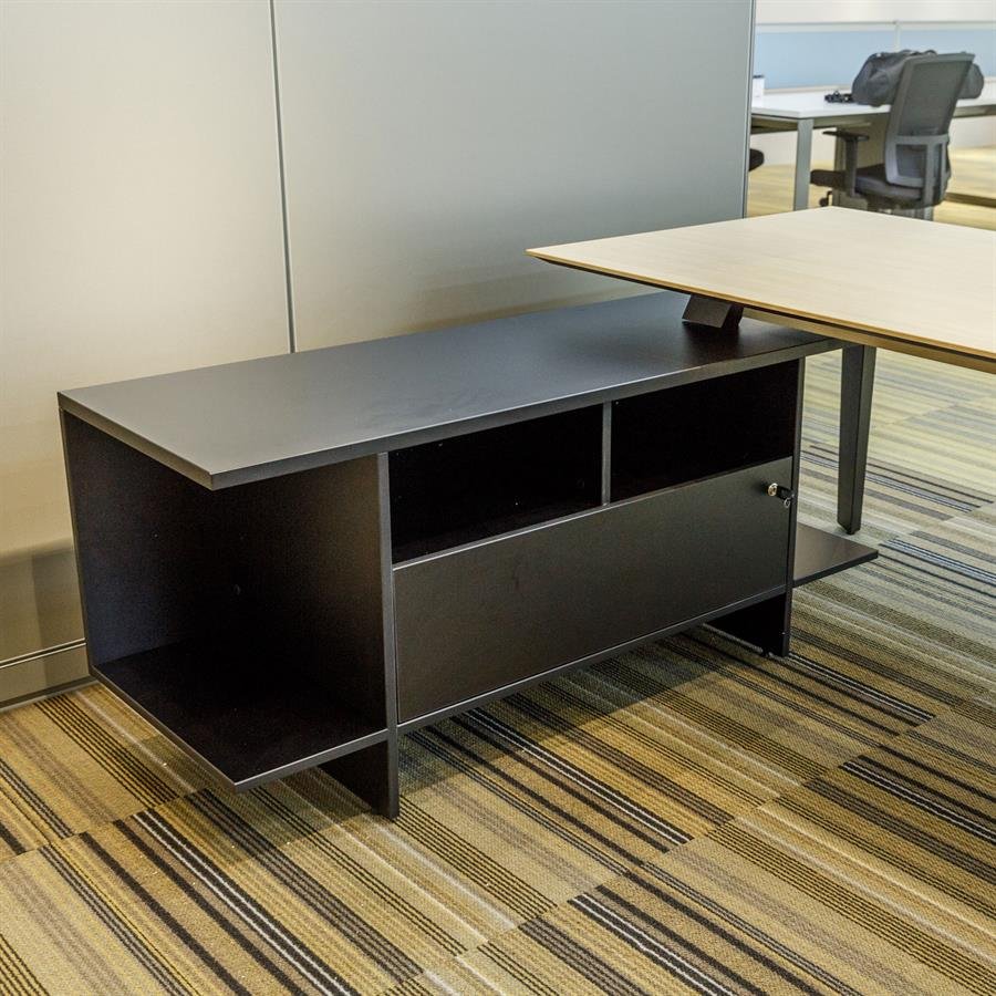 EXECUTIVE SERIES - YUVA