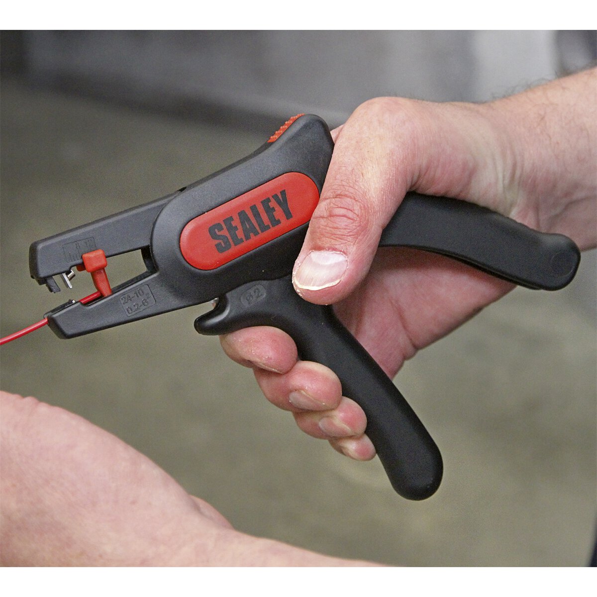 Automatic Wire Stripping Tool - Pistol Grip