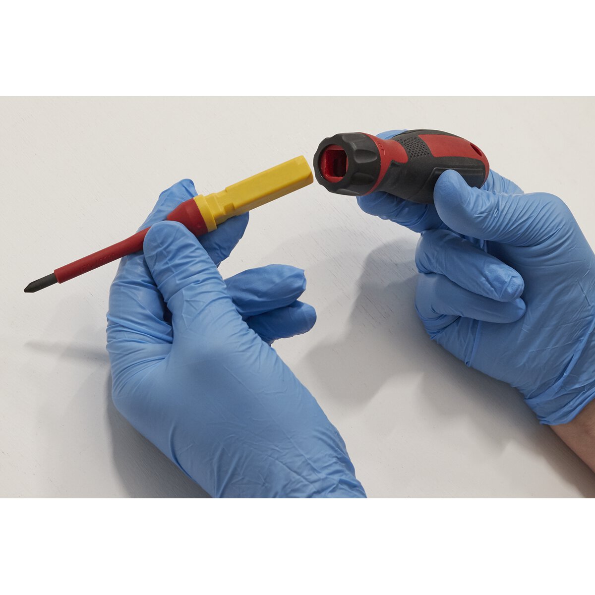 Screwdriver Set 13pc Interchangeable - VDE Approved
