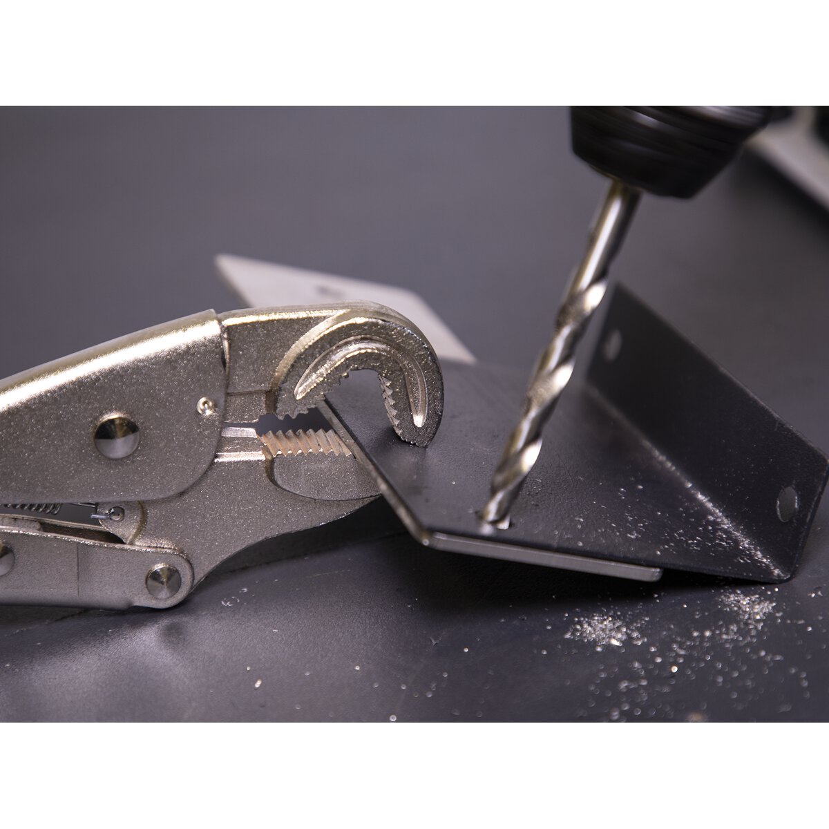 Locking Pliers Round Jaws 195mm 0-35mm Capacity
