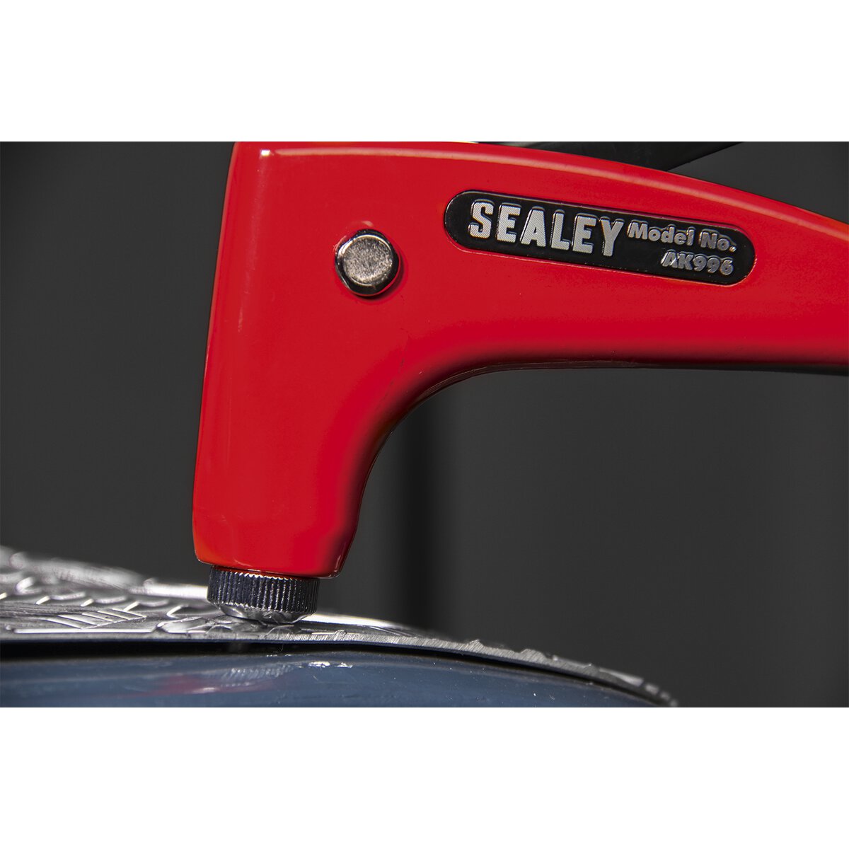 Hand Riveter 4-in-1
