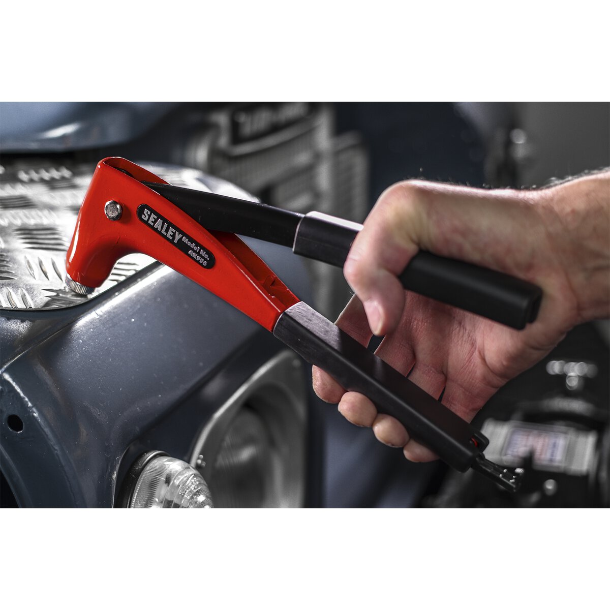 Hand Riveter 4-in-1