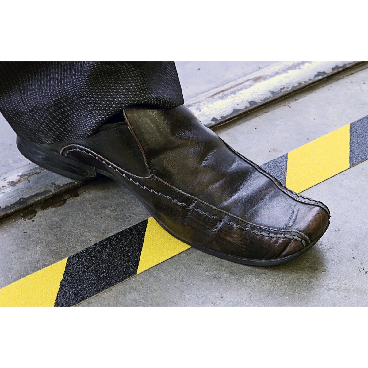 Non Slip Safety Grip Tape Strong Adhesive Safety Traction Tape PVC Warning Tape Stairs Floor
