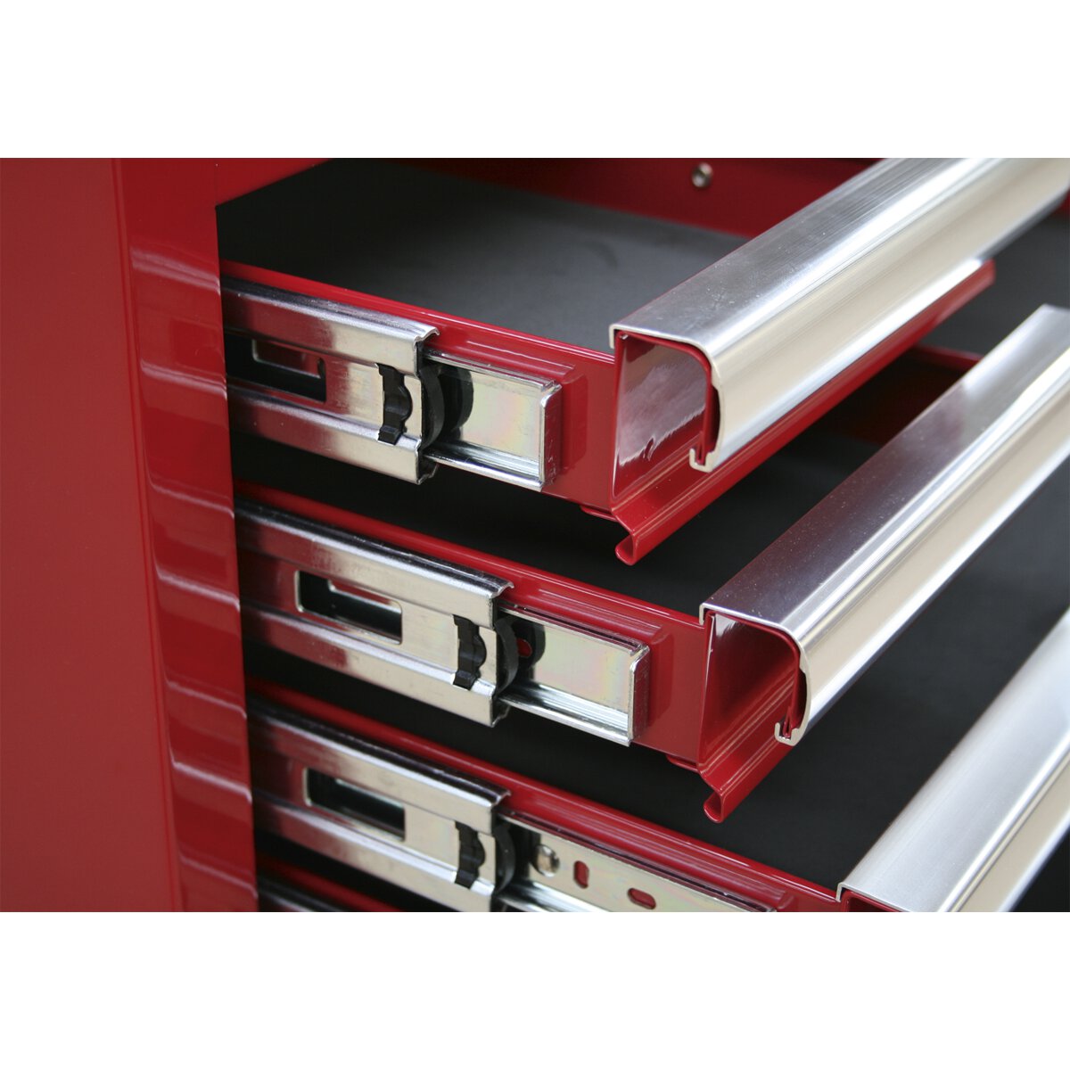 Hang-On Chest 8 Drawer with Ball Bearing Slides - Black