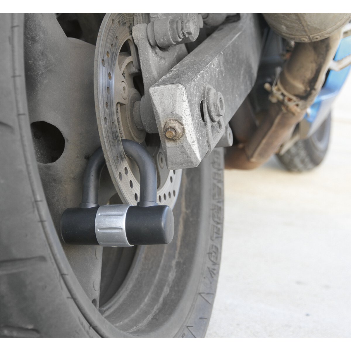 Motorcycle Chain & Disc Lock 12 x 12 x 900mm