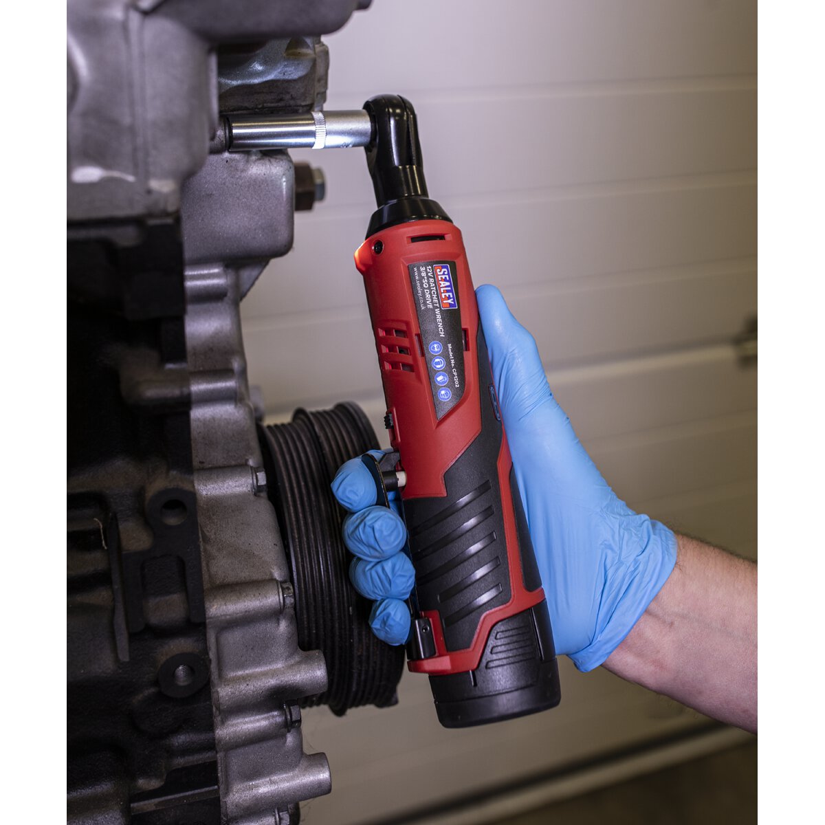 Ratchet Wrench Kit 3/8"Sq Drive 12V Li-ion - 2 Batteries