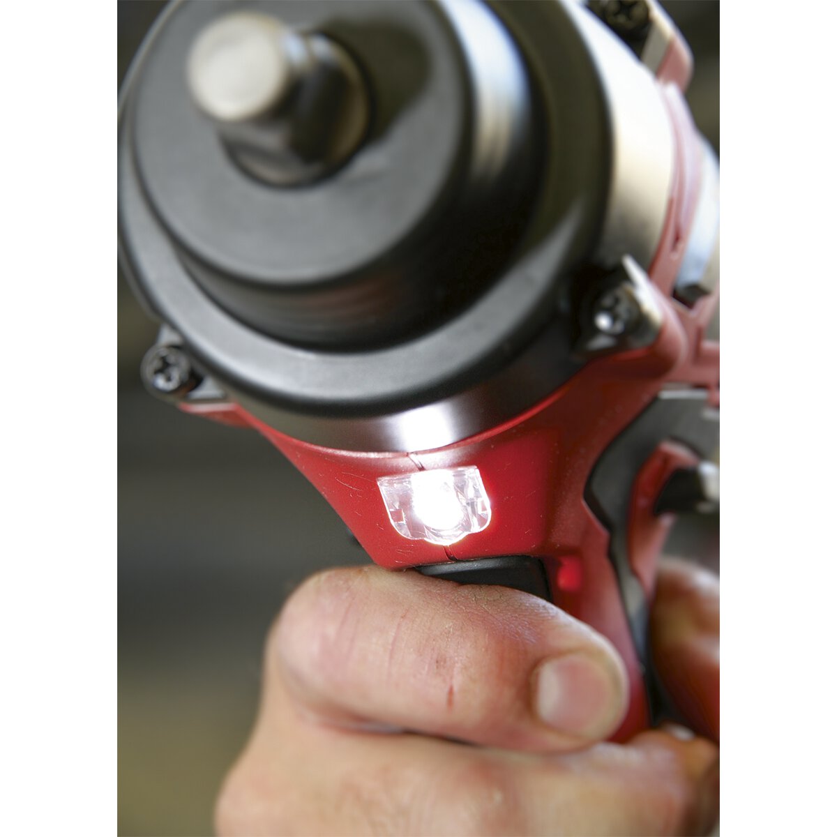 Cordless Impact Wrench 1/2"Sq Drive 650Nm 18V 4Ah Lithium-ion - 2 Batteries