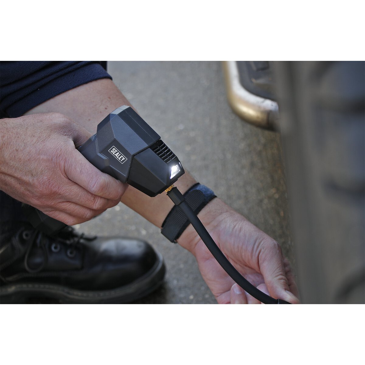 Compact Rechargeable Tyre Inflator & Powerbank with Work Light