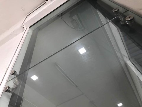 Glass Panel With Spider Hinges