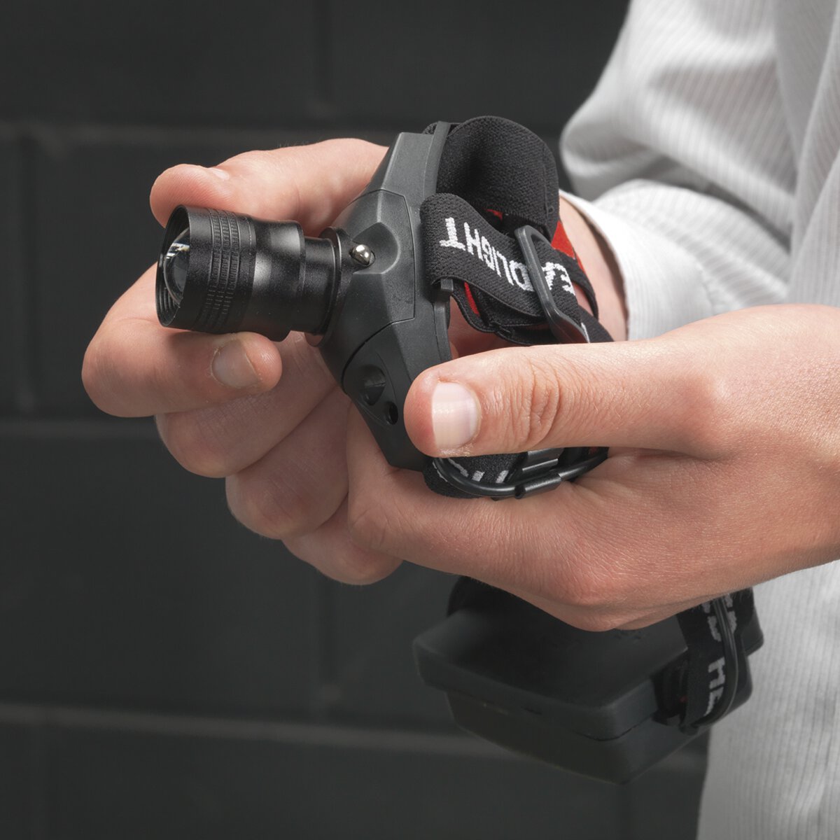Head & Hat Torch 3W CREE LED 3 x AAA Cell