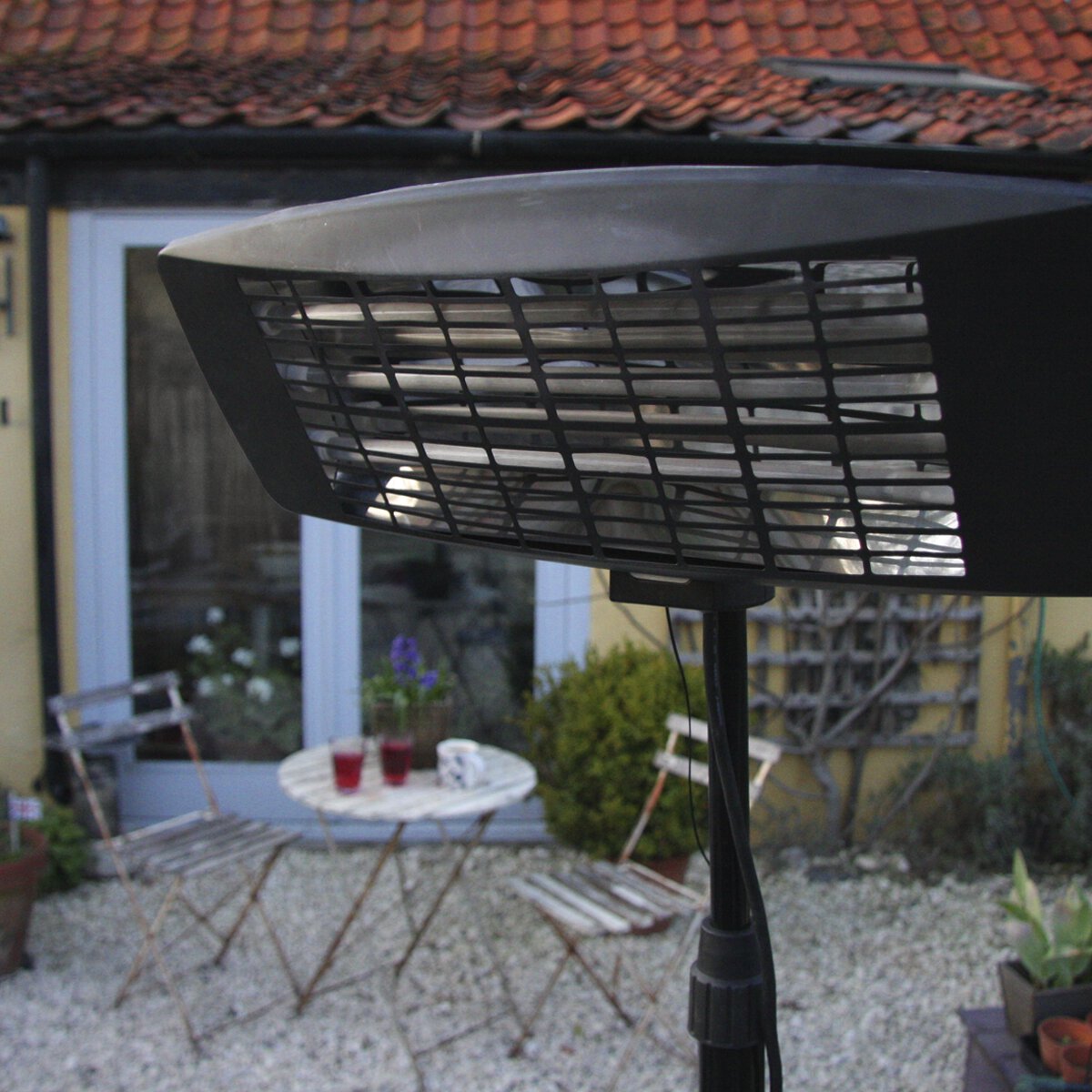 Infrared Quartz Patio Heater 2000W/230V with Telescopic Floor Stand