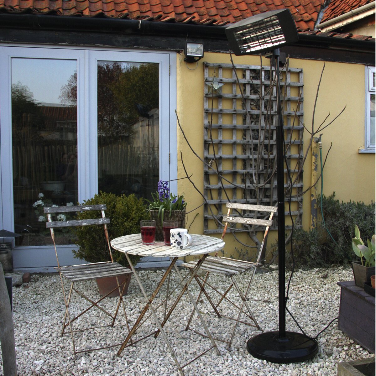 Infrared Quartz Patio Heater 2000W/230V with Telescopic Floor Stand