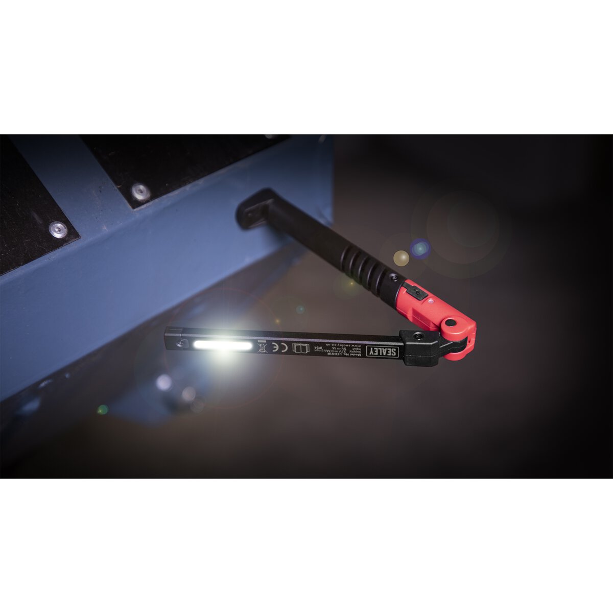 Rechargeable Slim Folding Pocket Light 2 COB + 1 SMD LED - Red