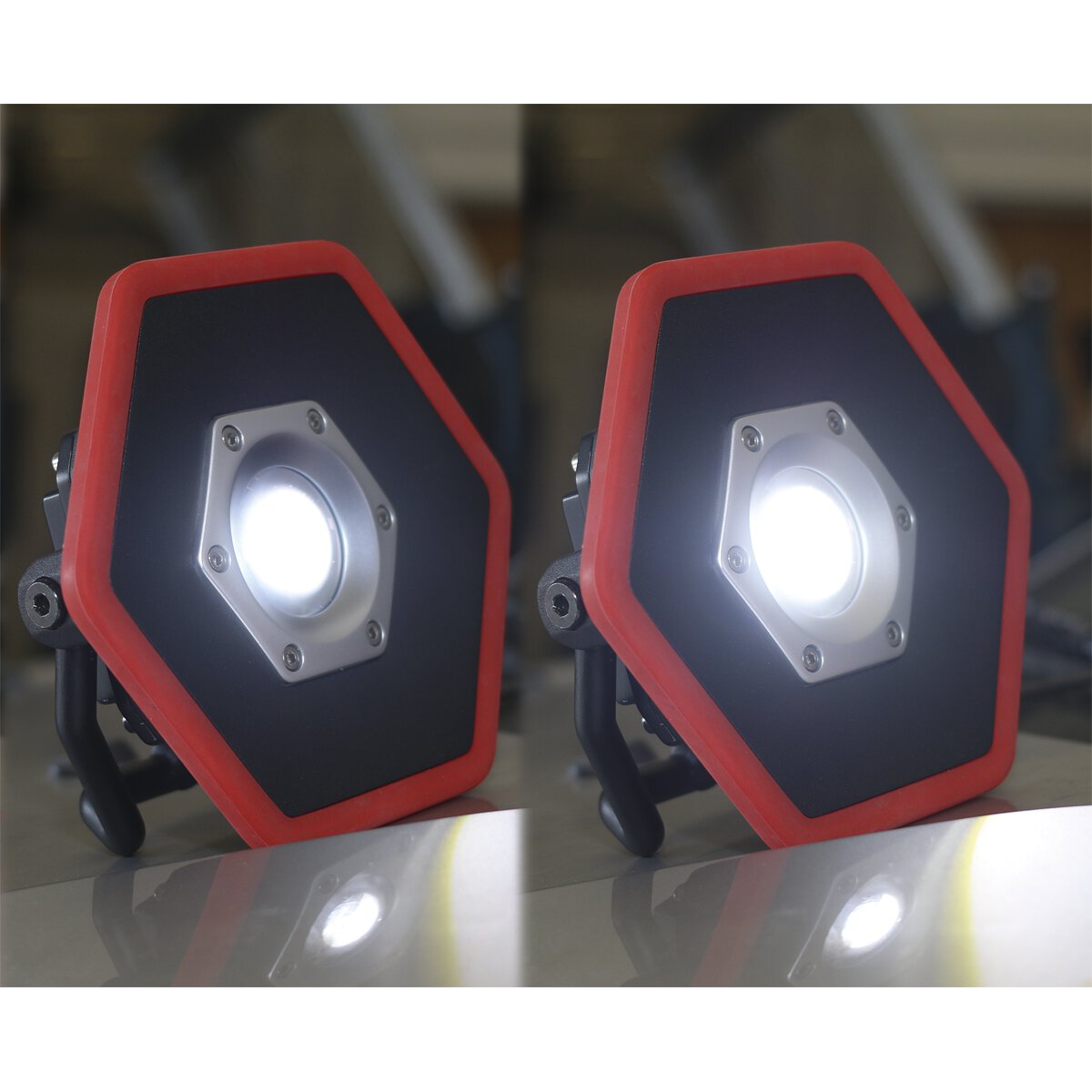 Rechargeable Floodlight 10W COB LED Lithium-ion Colour Matching CRI-95