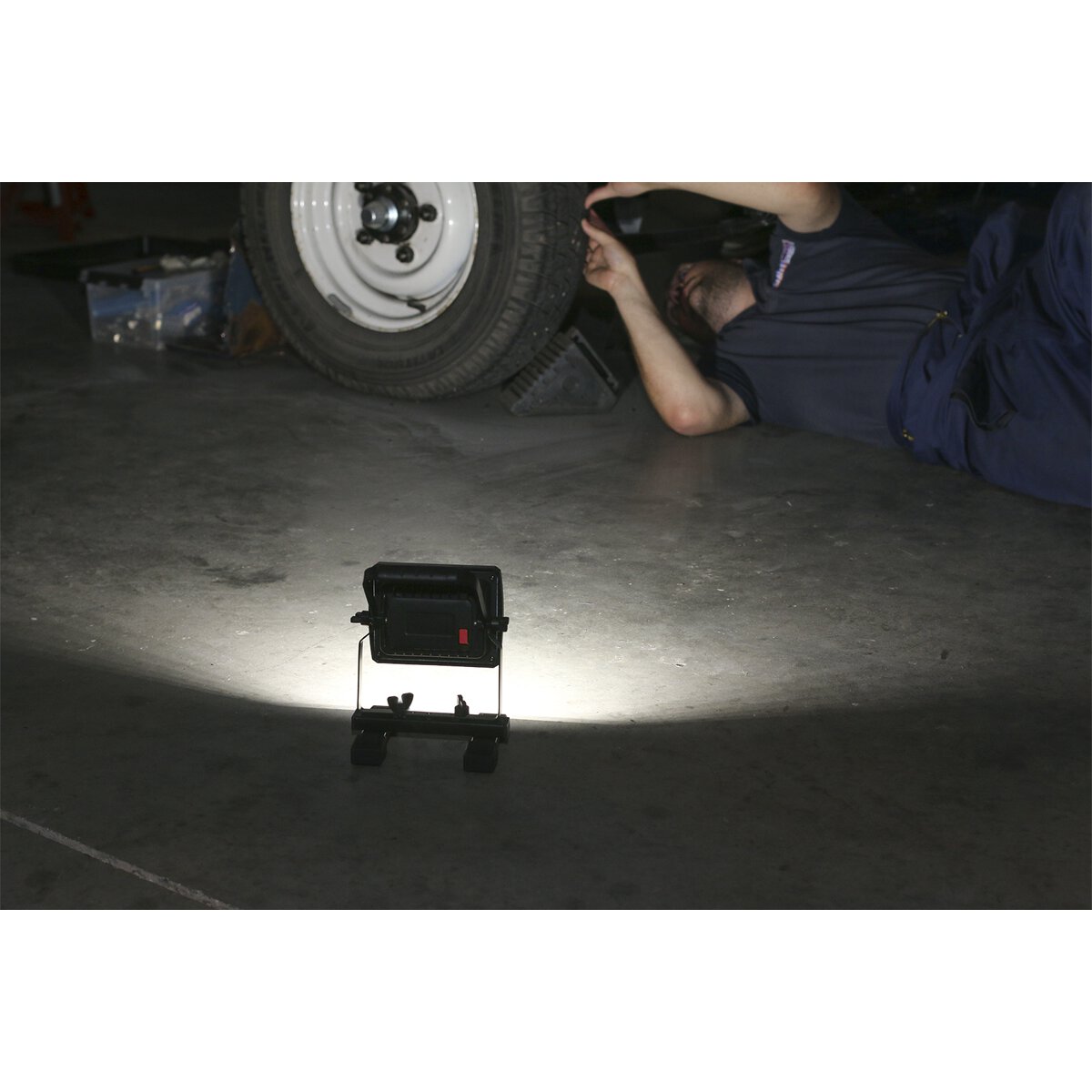 Rechargeable Portable Floodlight 10W SMD LED