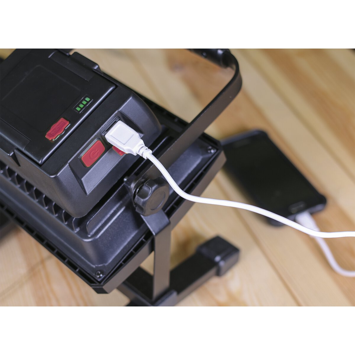 Rechargeable Portable Floodlight 20W SMD LED