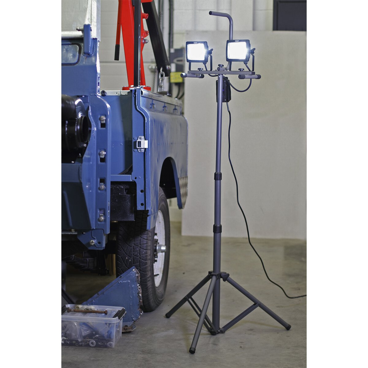 Telescopic Floodlight 2 x 10W SMD LED 230V