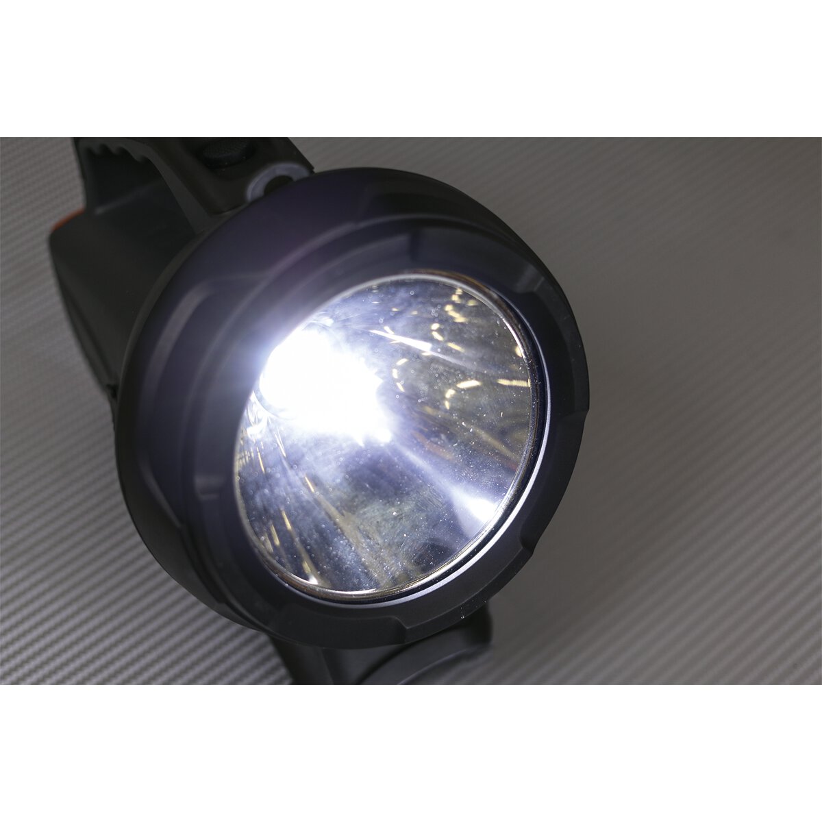 Rechargeable Spotlight 5W CREE LED