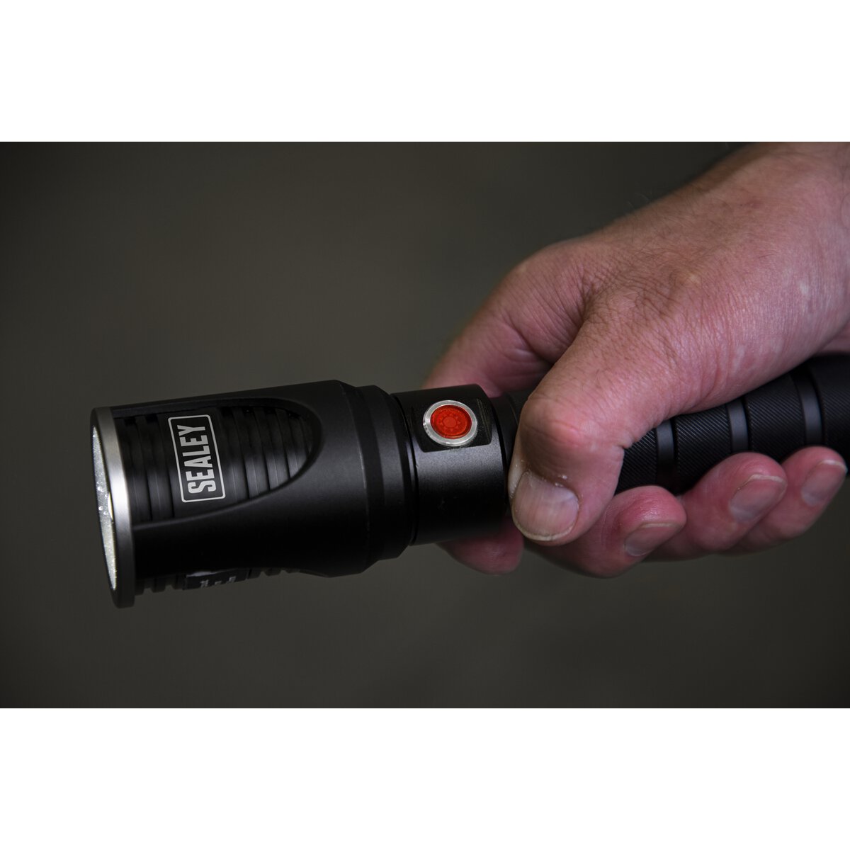 Aluminium Torch 20W CREE XHP50 LED Adjustable Focus Rechargeable with USB Port