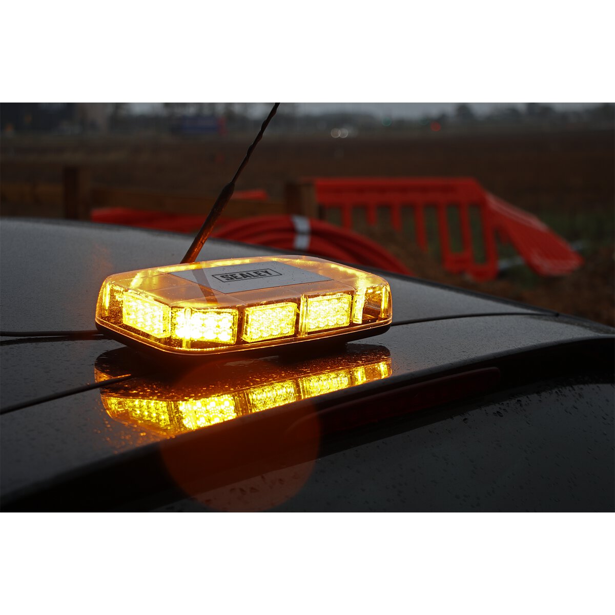 Mini Light Bar 80 LED 12/24V Magnetic Base
