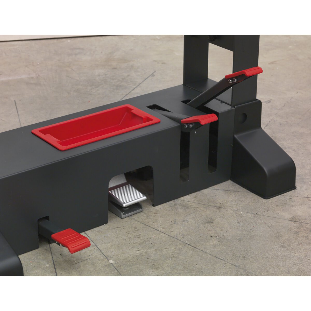 Premier Air/Hydraulic Press 50tonne Floor Type with Sliding Ram and Foot Pedal
