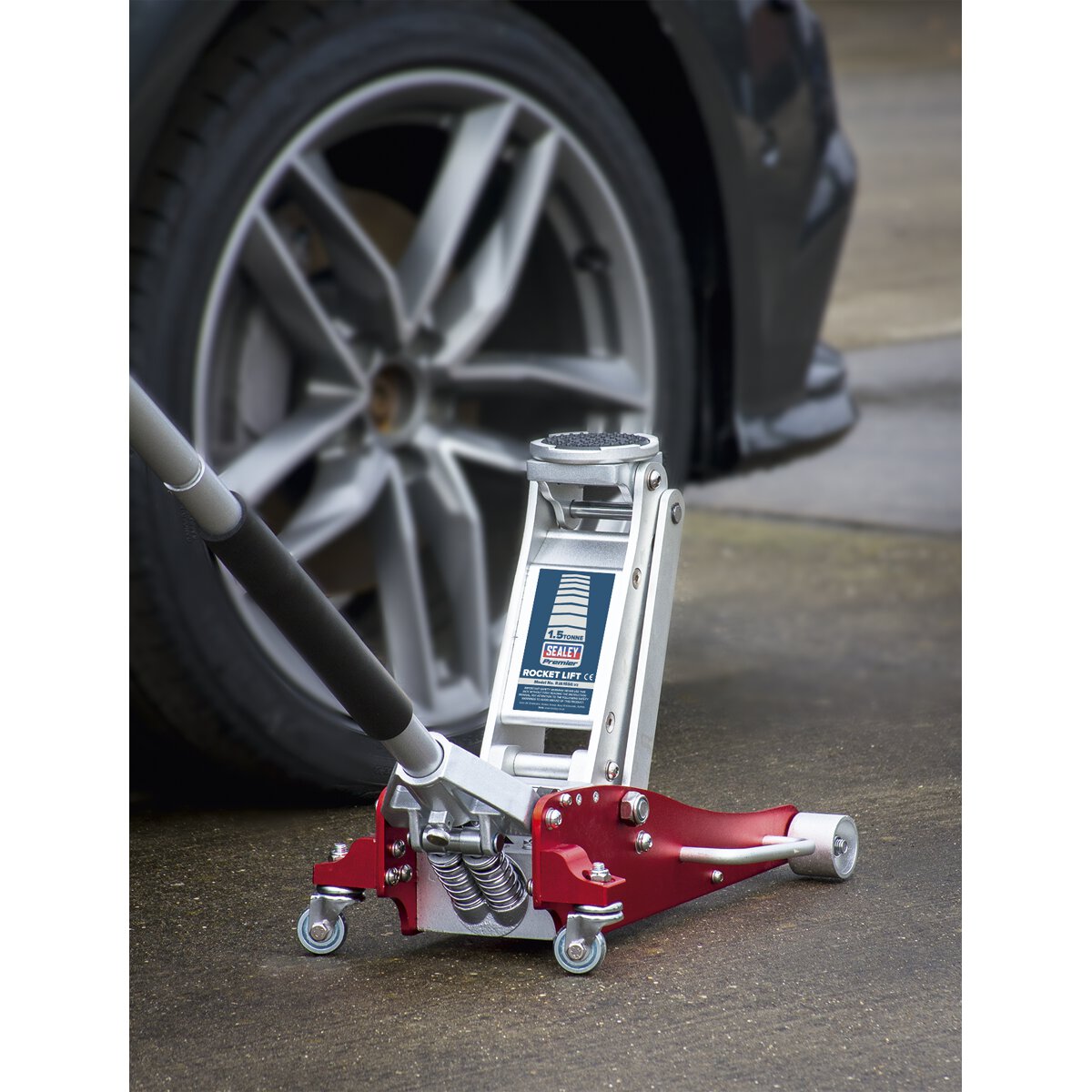 Trolley Jack 1.5tonne Low Entry Aluminium Rocket Lift