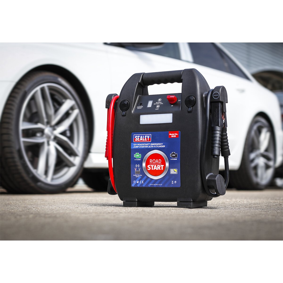 RoadStart® Emergency Jump Starter 12V 2L 4 Cylinder
